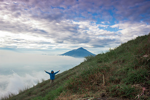 THE MOUNTAINEERING