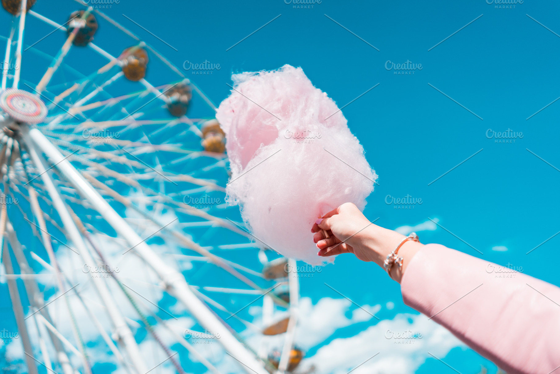 Cotton Candy Fun Park, a Photo by Viktor Hanacek