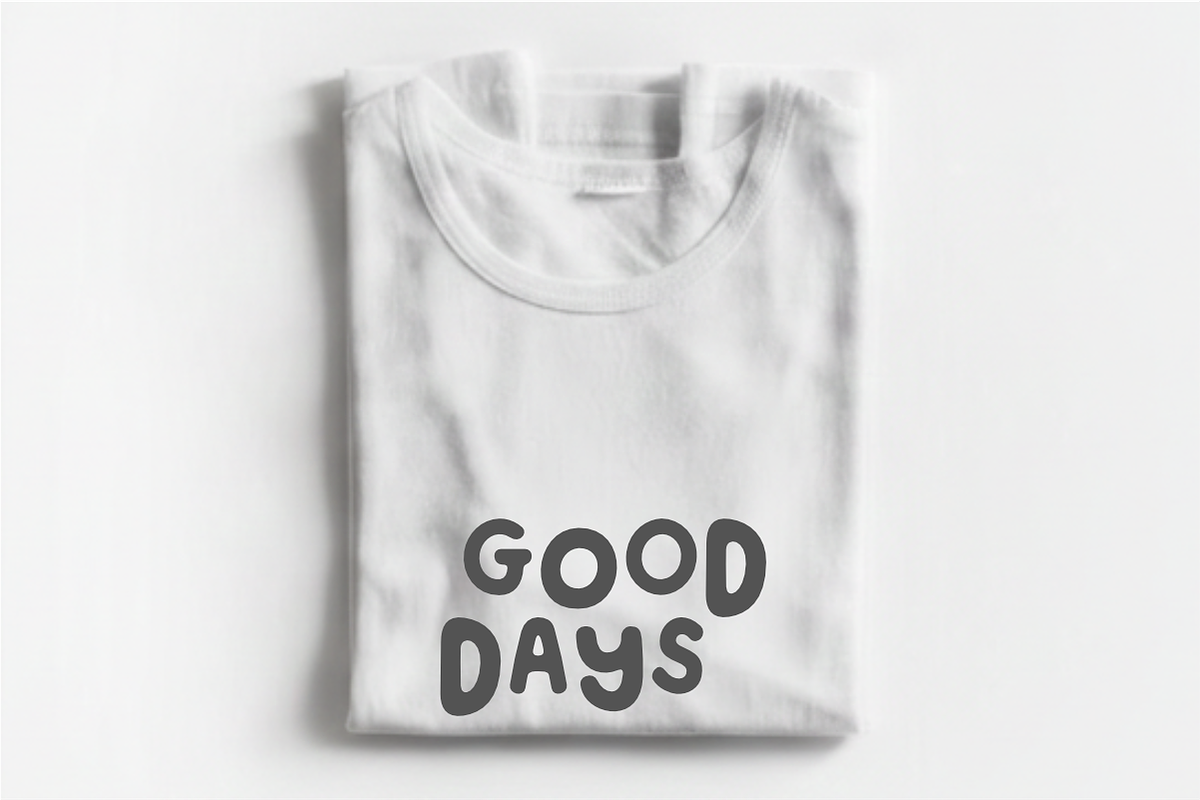 Kiddos - Cute Quirky Font, a Handwritten Font by SaktiAvellin (Photo 5 of 9)