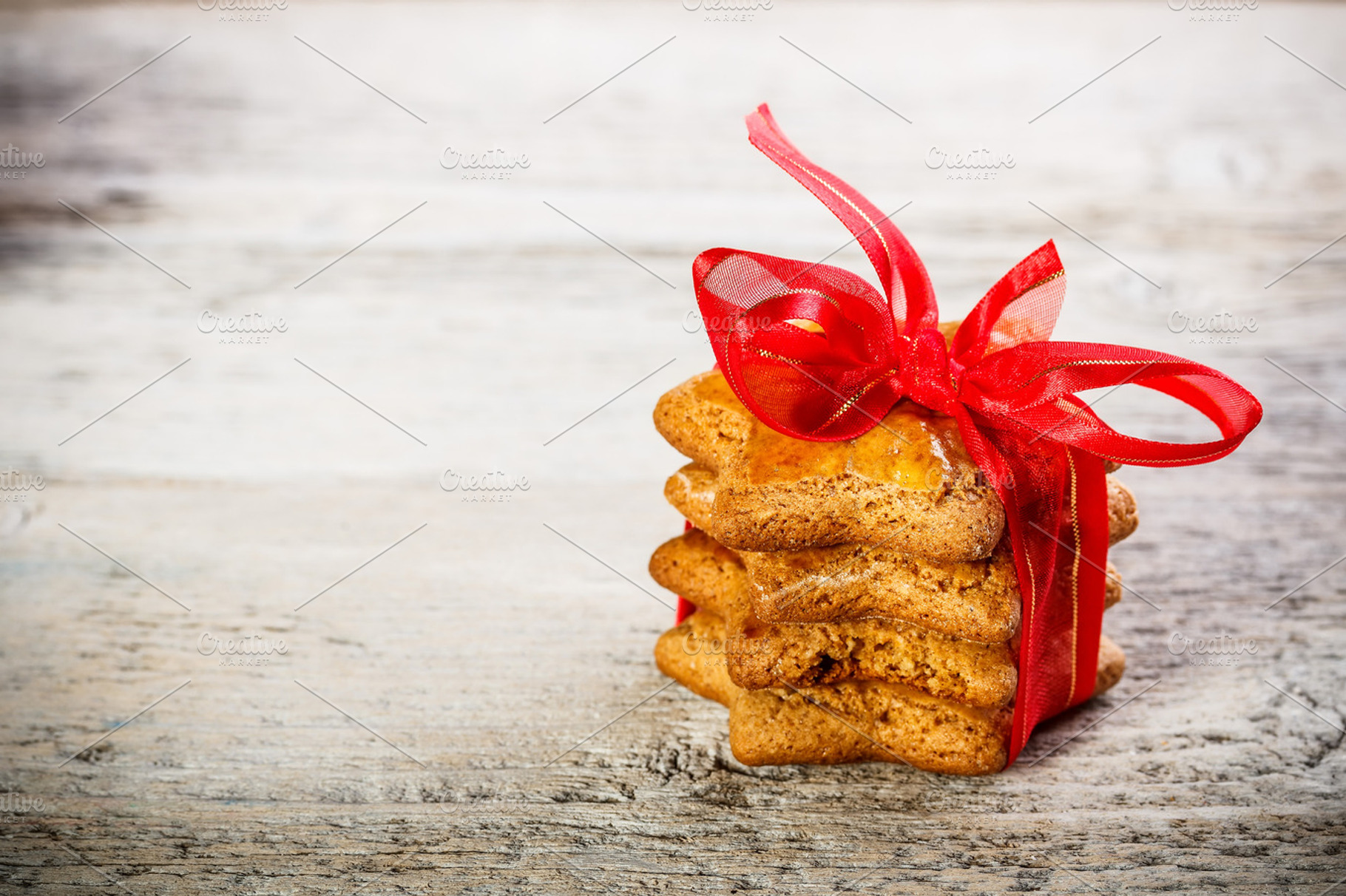 Gingerbread cookies containing bow, bread, and cake