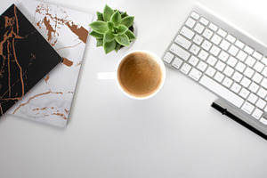 Minimalist Desktop with Keyboard