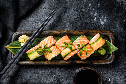 Philadelphia maki sushi with salmon, a Food & Drink Photo by composter-box@mail.ru