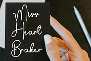 Wednesday Wedding, a Handwritten Font by InermediaSTUDIO (Thumbnail 5 of 8)