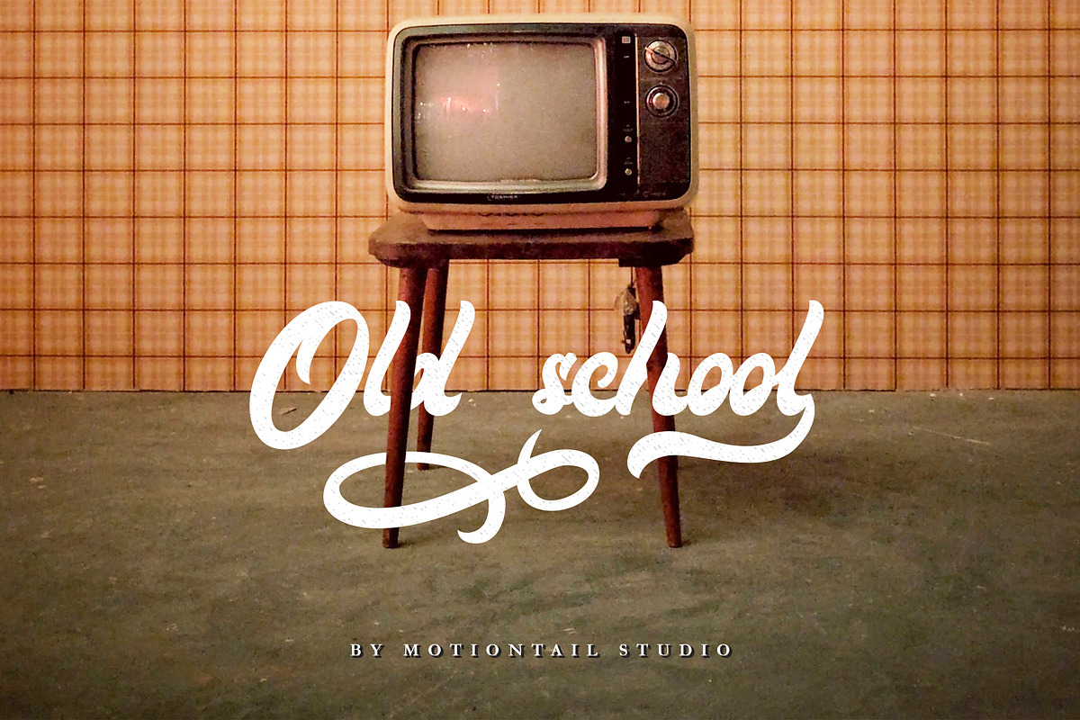 Maimoonde Vintage Font, a Script Font by Motiontail Studio (Photo 4 of 12)
