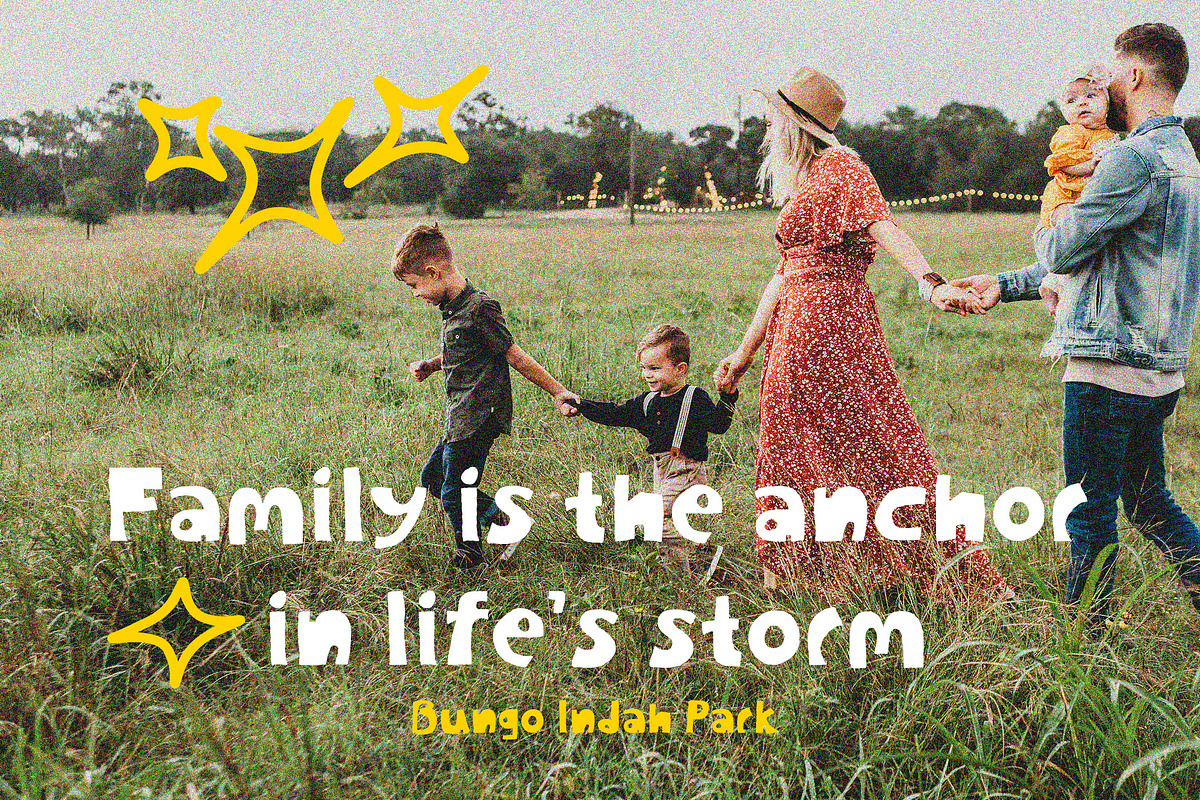 More Keyra - Handmade Display Font, a Handwritten Font by Ideal Eksis (Photo 7 of 9)