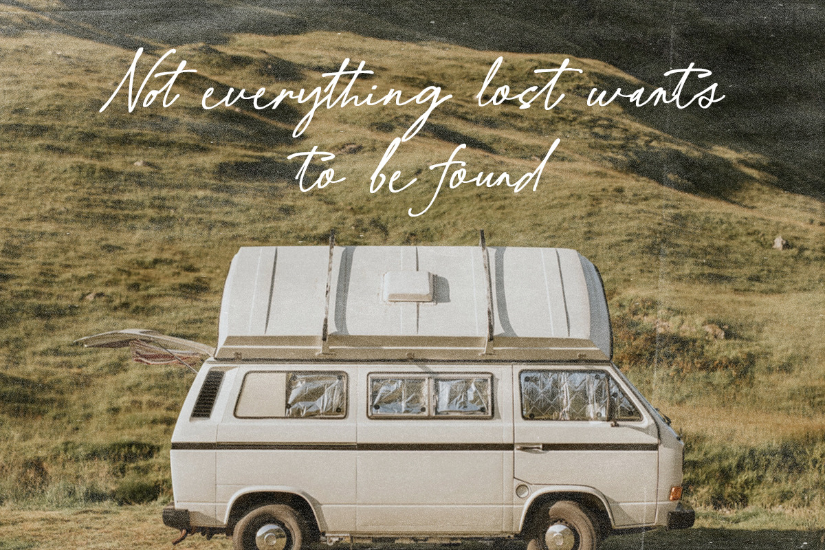 Befallite - Handwritten Script, a Script Font by Bale Type (Photo 7 of 10)