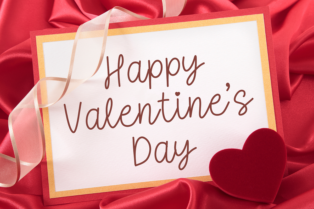 Lovebirds is a Valentine’s Day font, a Handwritten Font by Brown Cupple (Photo 3 of 5)