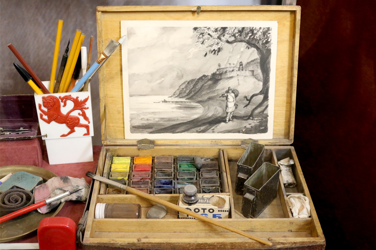 MockUp Painting On An Easel, a Mockup by ToozDesign (Photo 2 of 2)