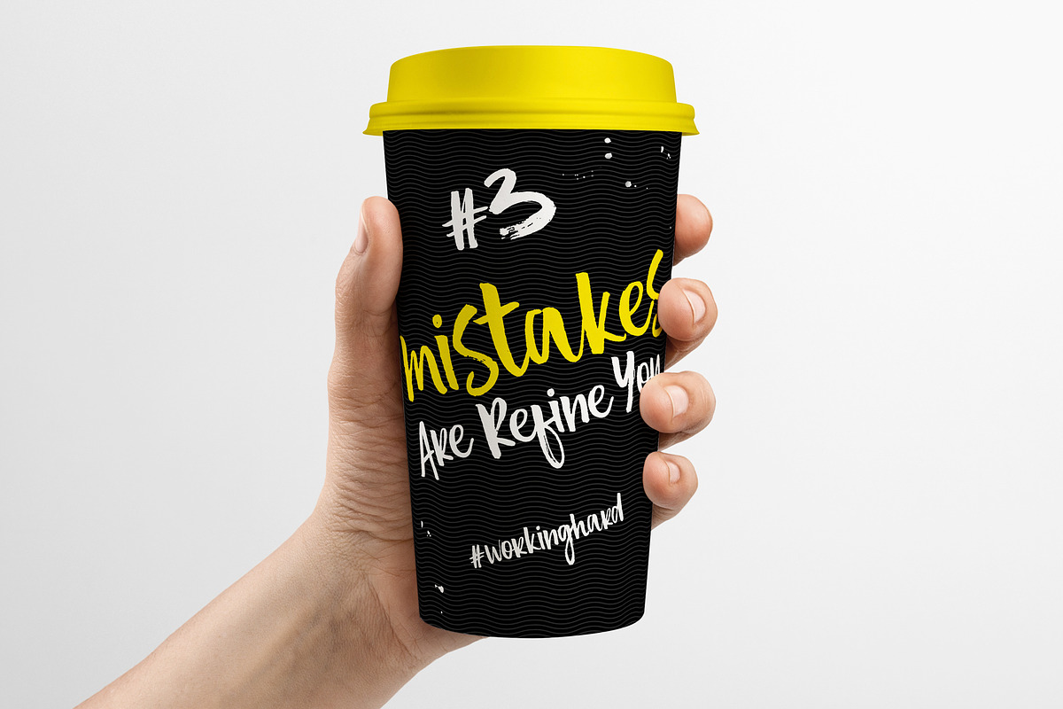 Amissimo Brush Font preview 3