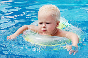 Baby swimming, a Photo by saiko3p