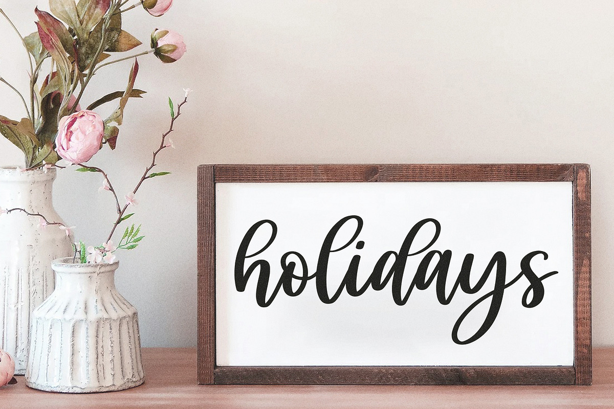 Carley - Lovely heart Script Font, a Script Font by Jozoor (Photo 6 of 10)