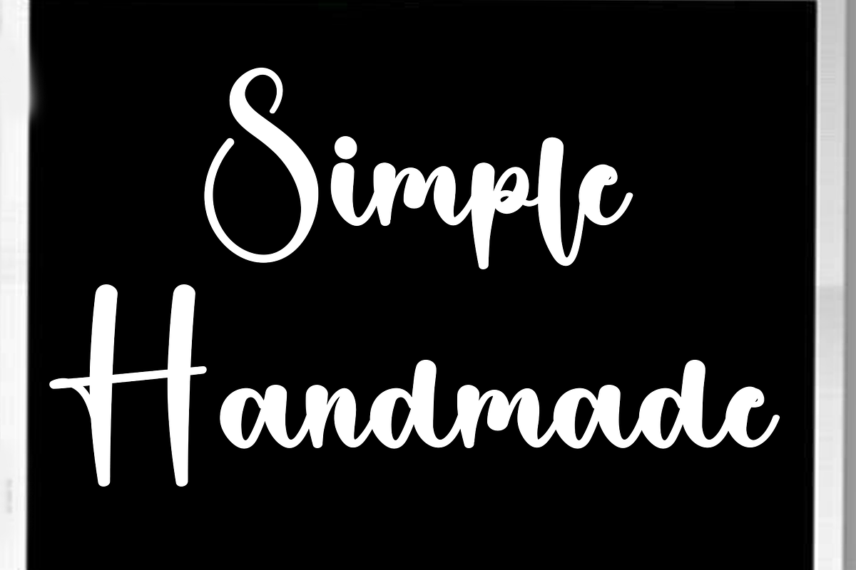 Bluemode, a Handwritten Font by InermediaSTUDIO (Photo 3 of 8)