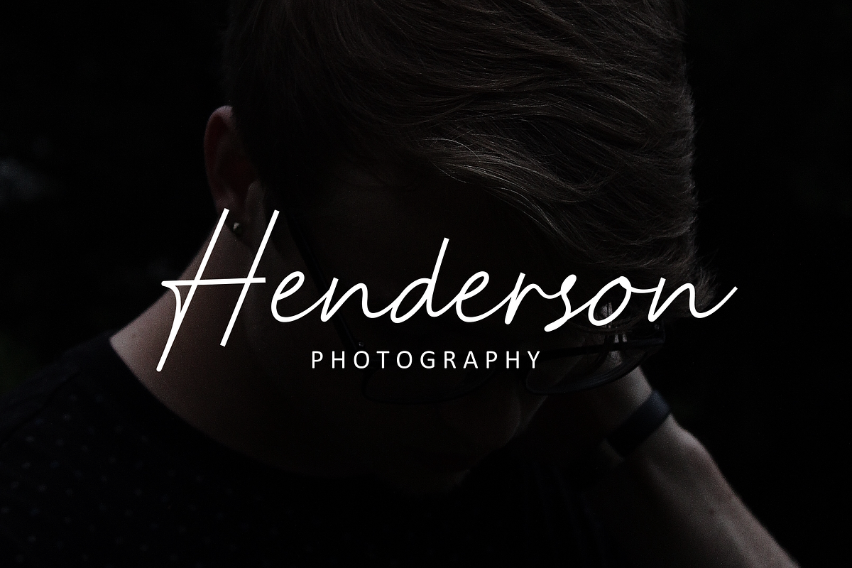 Authencya | Signature Font, a Script Font by windestrian (Photo 3 of 5)