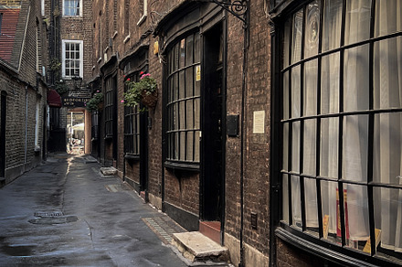 Old London Street