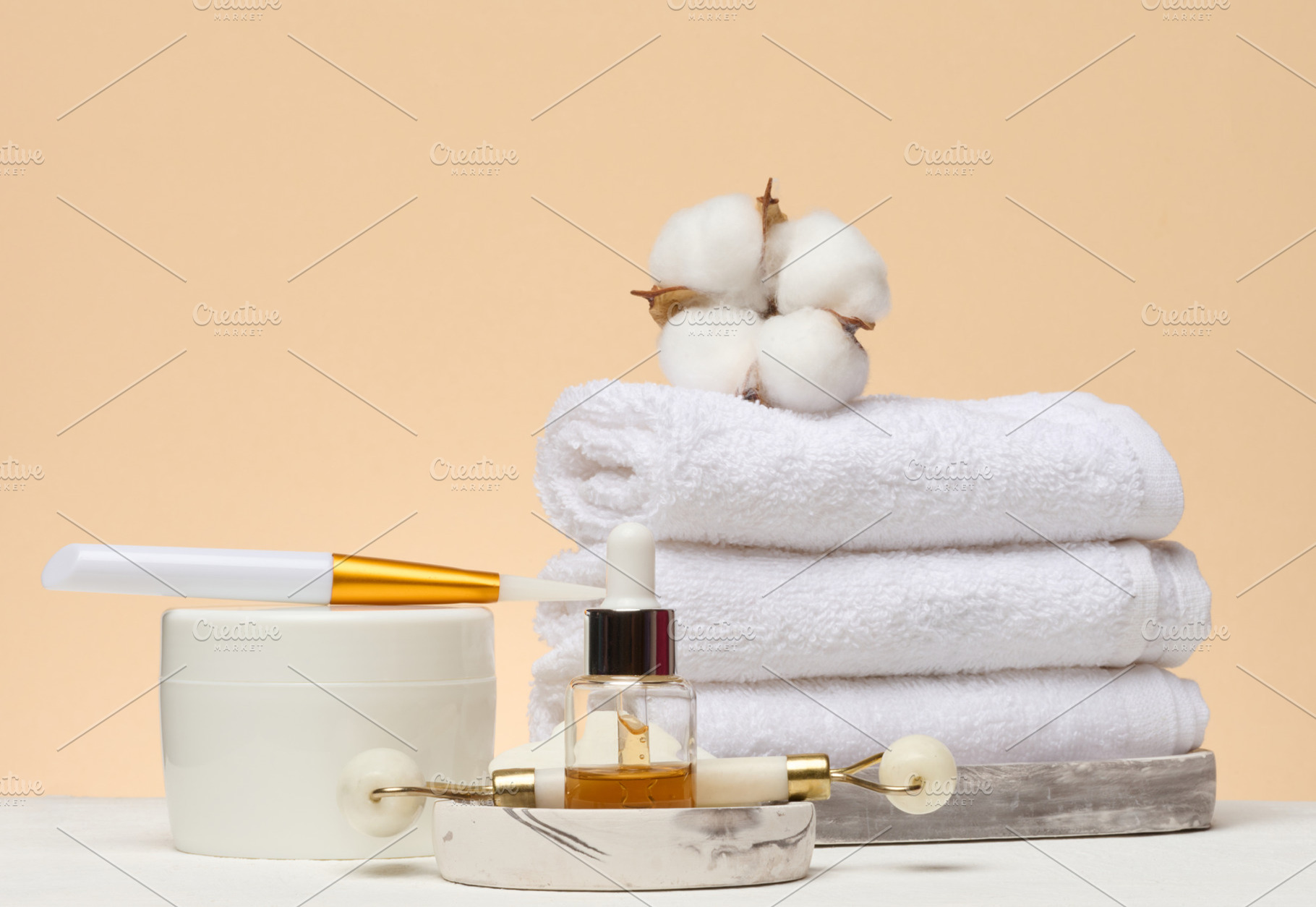 Various cosmetics, mask brush, dropper bottle, jade massager, to, a Beauty & Fashion Photo by ndanko
