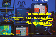 La Rochelle Display, a Font by Tegh co. (Thumbnail 9 of 10)