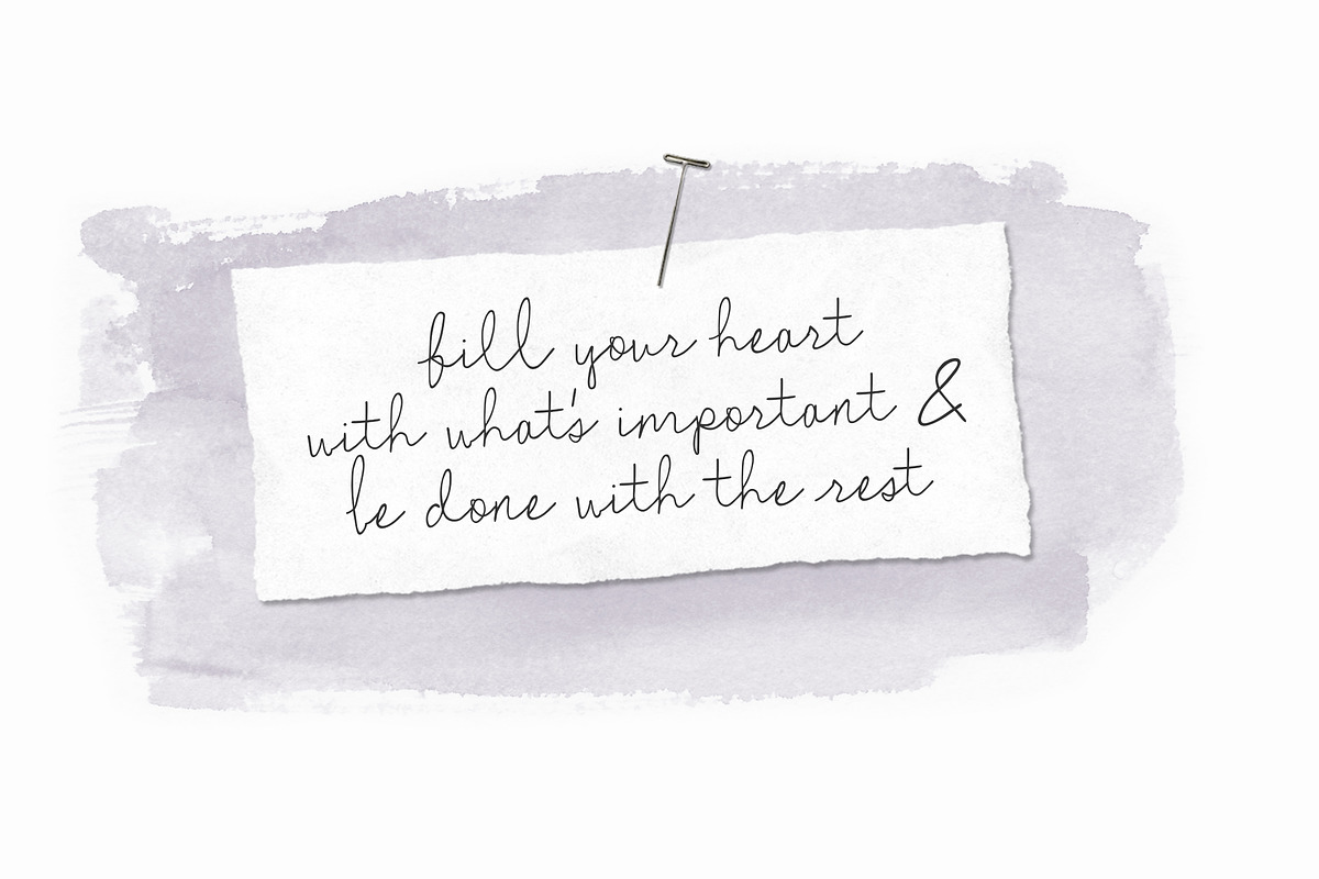 Fiala // A Handwritten Font Duo preview 8