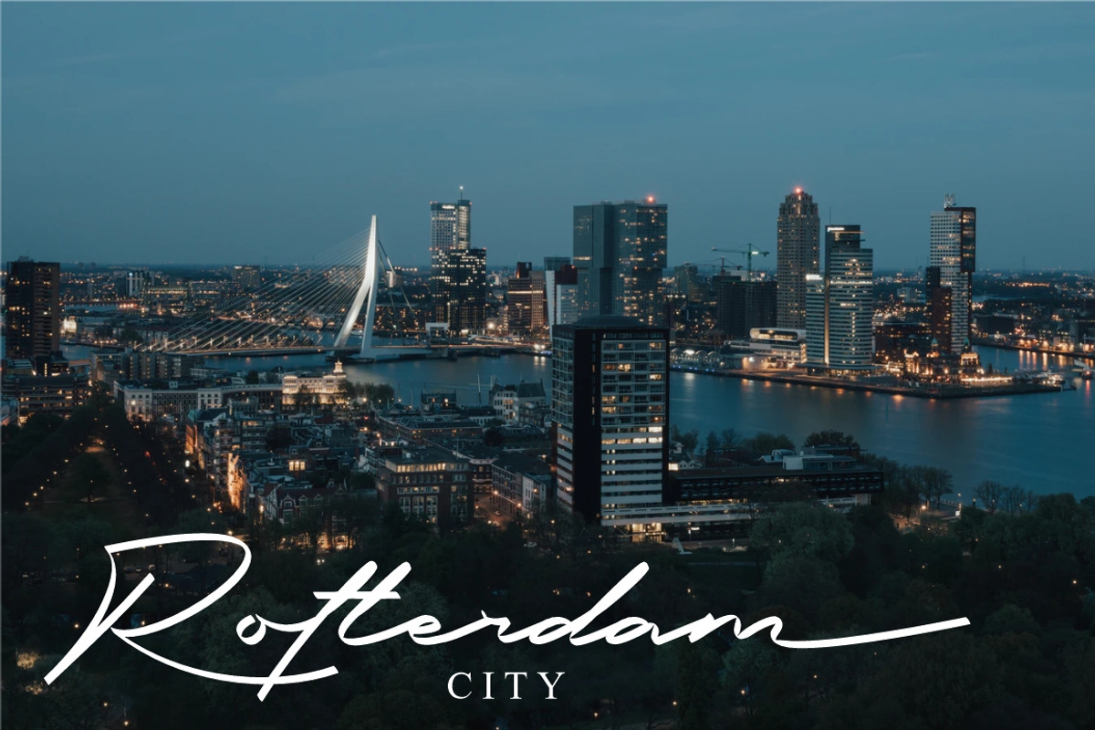Fathur - Luxury Signature Font, a Script Font by PutraCetol Studio (Photo 6 of 9)