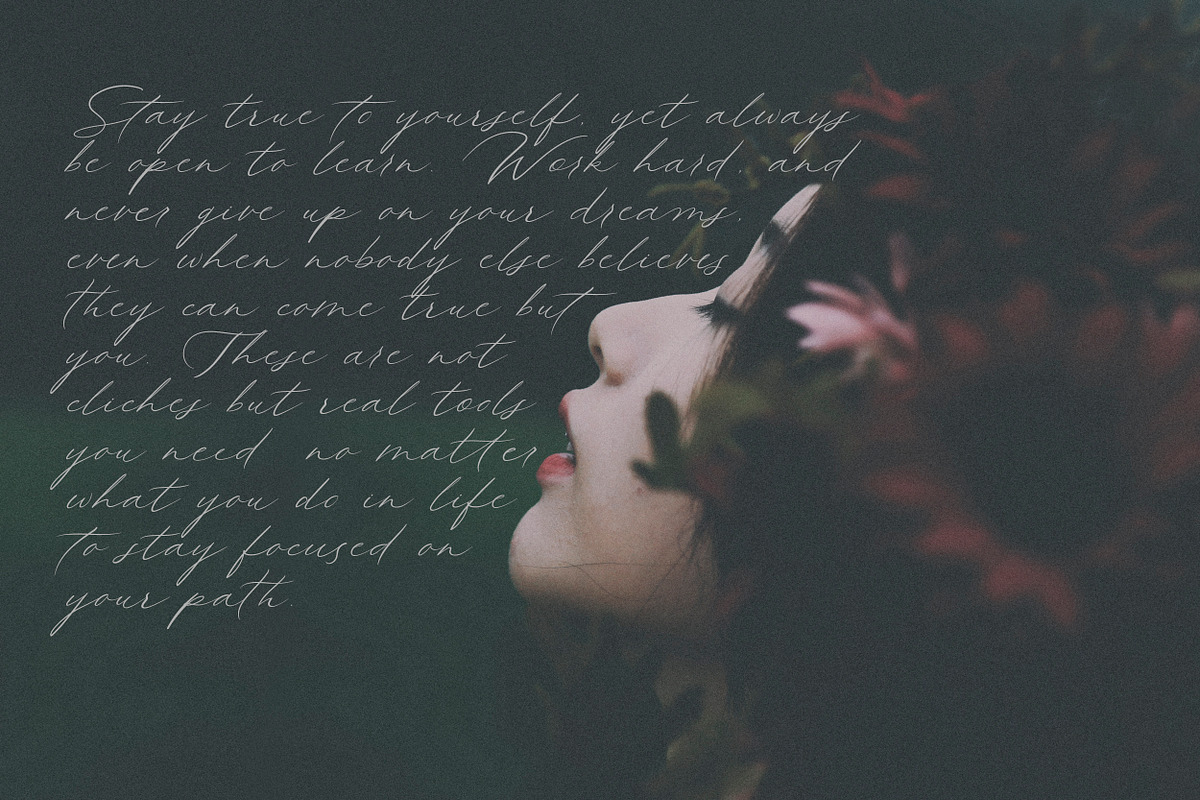 Queenly. Handwritten Font preview 4