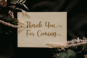 Reghina Marinka - Modern Script Font, a Script Font by Kotak Kuning Studio (Thumbnail 9 of 9)