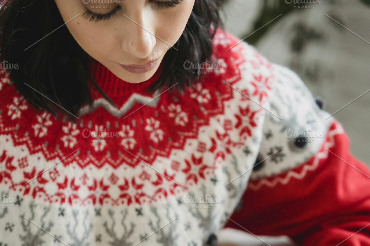 Seamless Christmas Pattern, a Decorative Illustration by Oleksandra Illustrates (Photo 7 of 9)