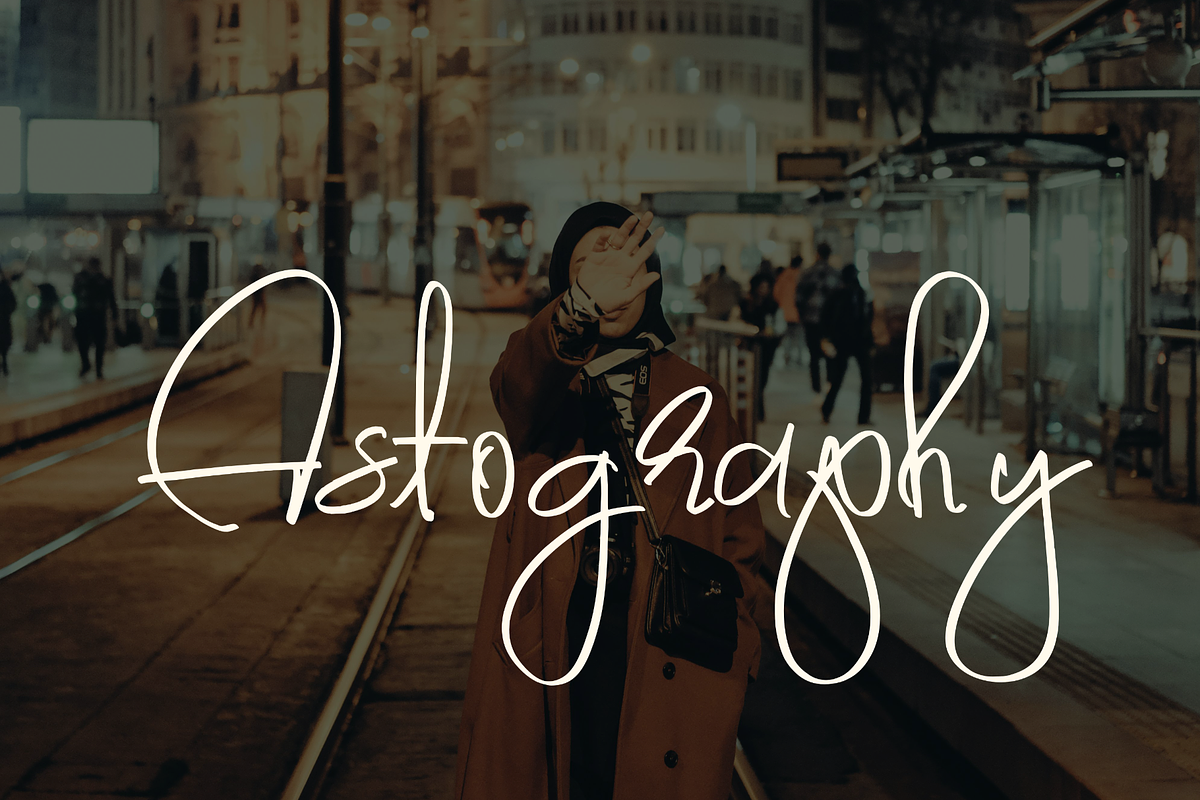 Astography signature font, a Handwritten Font by SSI.Scraps (Photo 1 of 13)