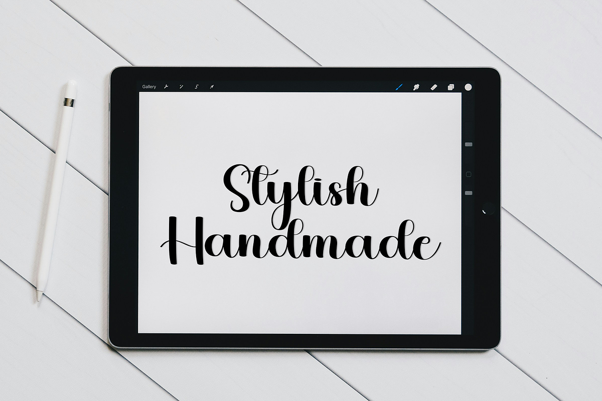 Chubby Handmade, a Handwritten Font by InermediaSTUDIO (Photo 4 of 8)