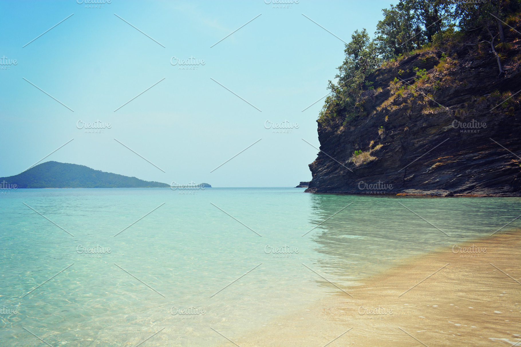 Secret Island Bay
