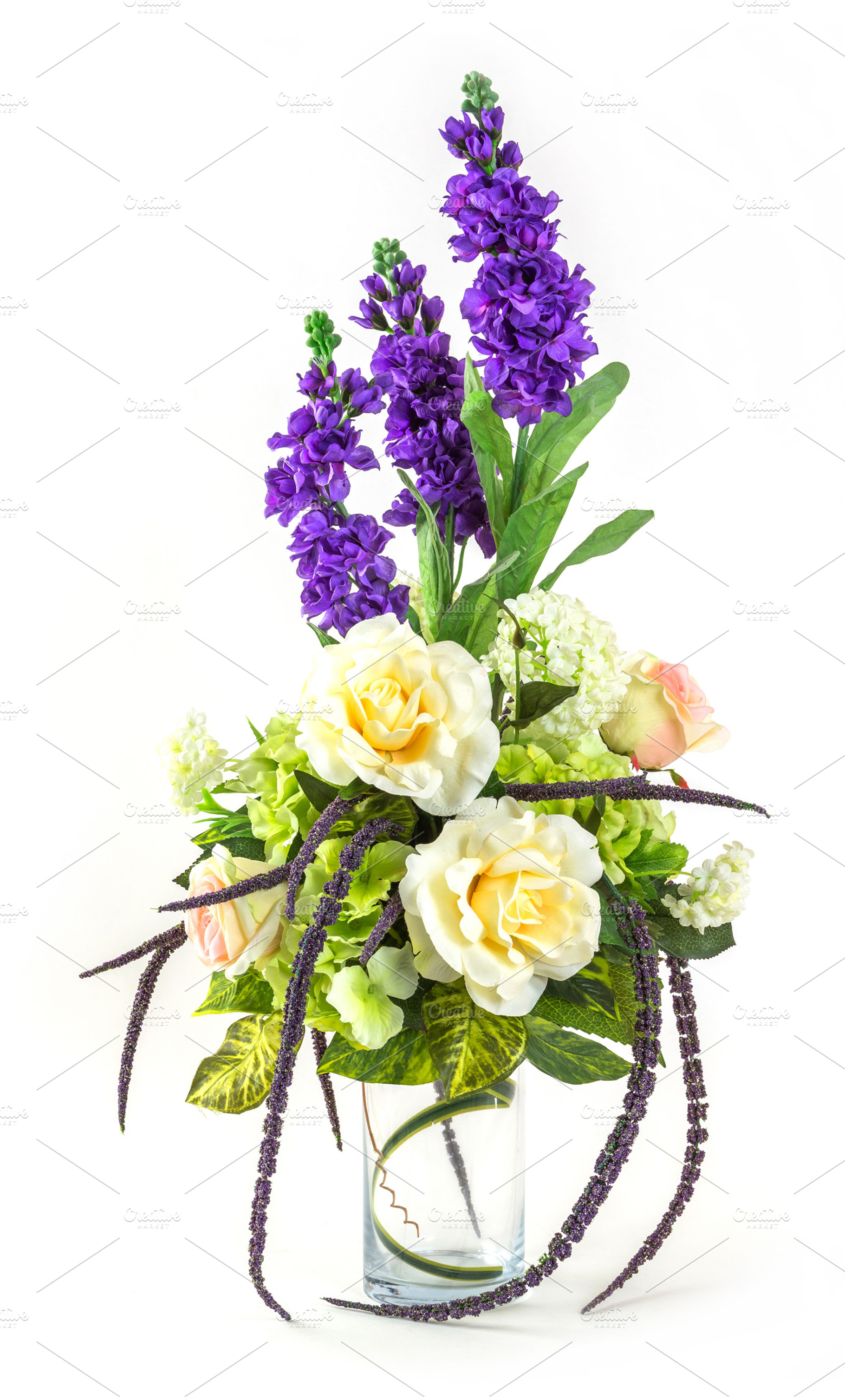 Flower bouquet, a Photo by Smith Chetanachan