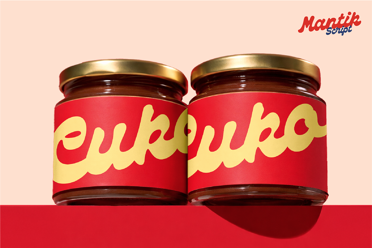 Mantik - Bold Script Font, a Script Font by Pipello Grafik (Photo 9 of 12)