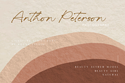 Heligthon Luxury Signature Script, a Script Font by Ronny Studio (Thumbnail 2 of 9)