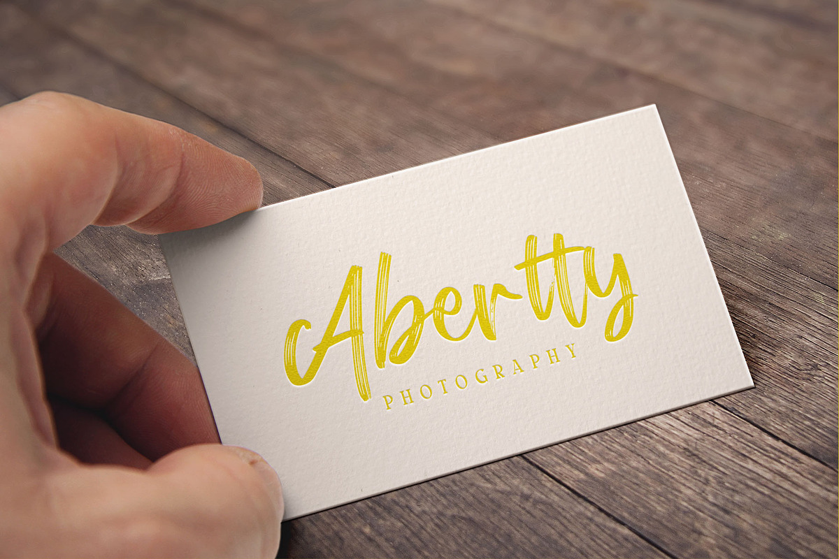 Lonally Qoma, a Script Font by alit design (Photo 11 of 13)