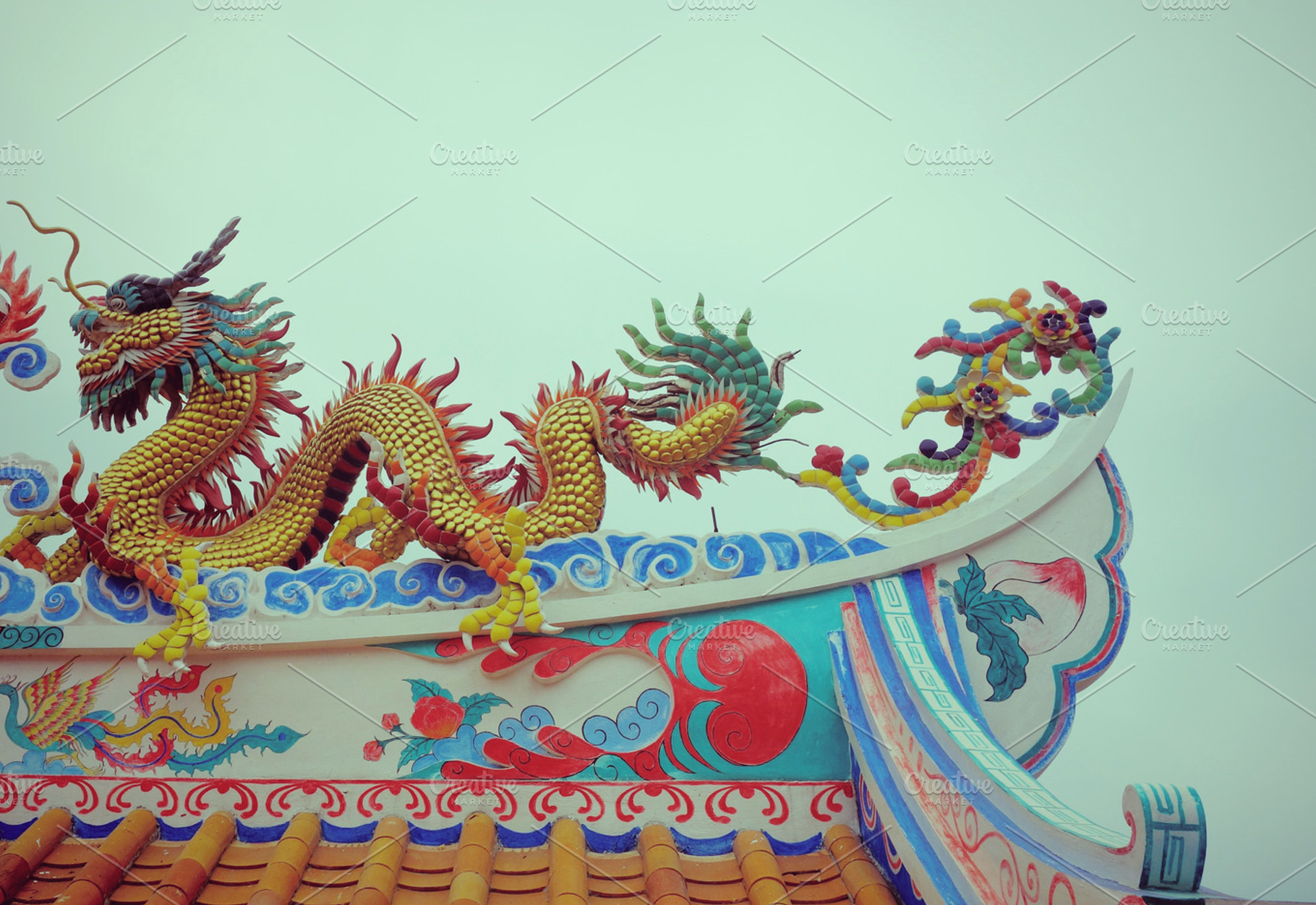 Golden dragon on the roof