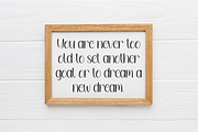 Blanket | Script Font, a Handwritten Font by Scratchones (Thumbnail 2 of 8)