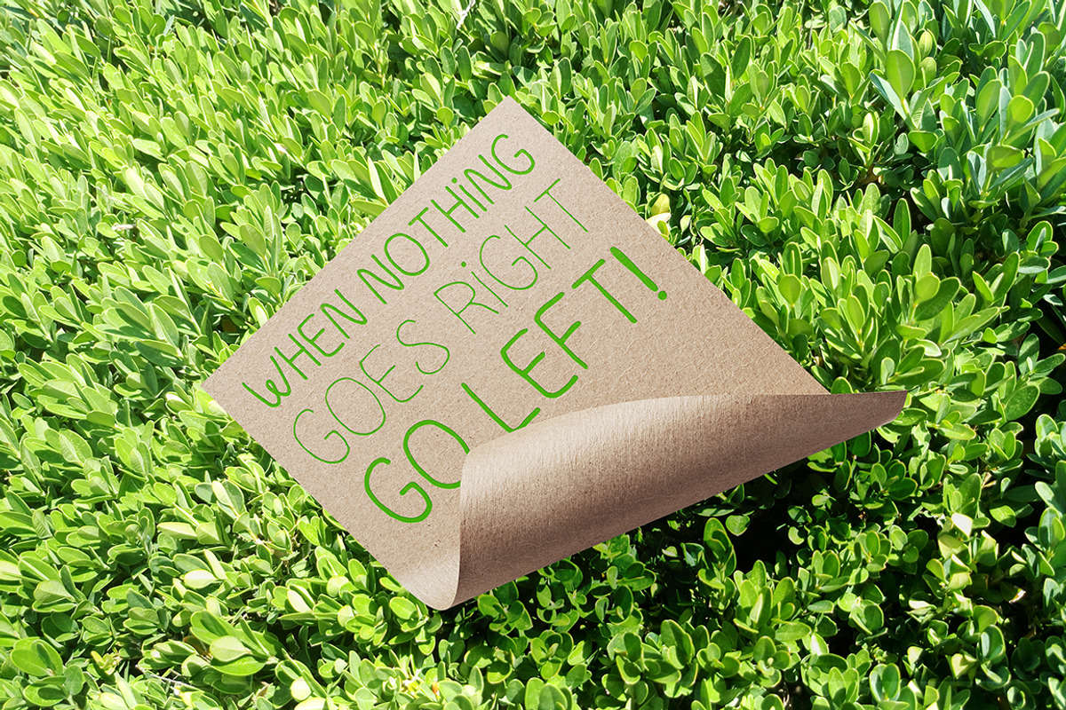 Go Green - handdrawn font preview 4