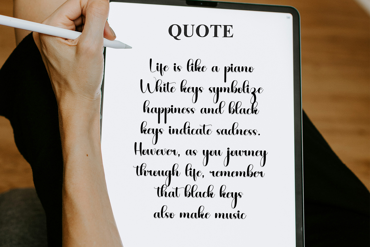 Beagle, a Font by InermediaSTUDIO (Photo 5 of 8)