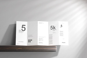 100x DL Brochure Mockup Bundle