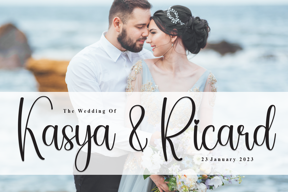 Playful | Script Font preview 4
