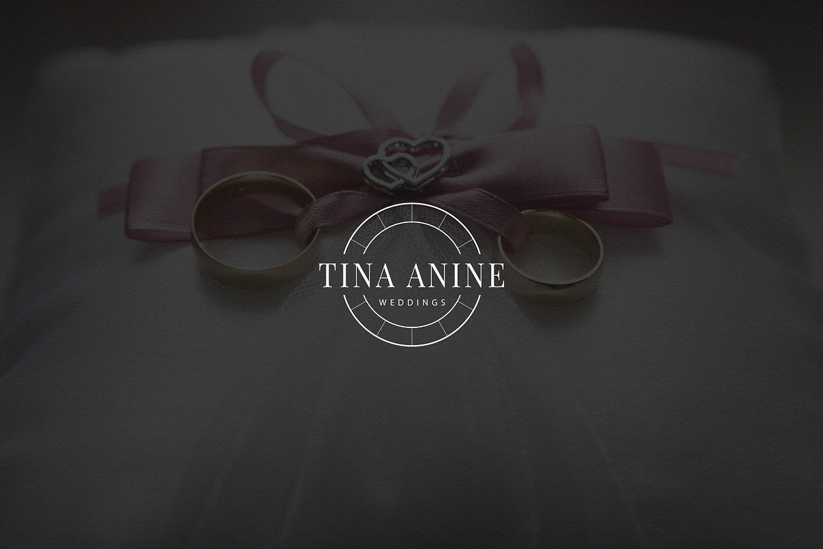 Minimal Badges | 30 Logo Templates, a Branding & Logo Template by VP Fonts (Photo 3 of 17)