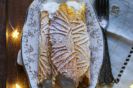 Krumkake, norwegian cookies