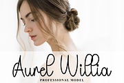 Happy Holiday, a Handwritten Font by InermediaSTUDIO (Thumbnail 4 of 7)