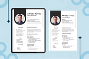 Professional Resume Canva Editable, a Templates & Theme by TemplateCastleStore (Thumbnail 4 of 9)