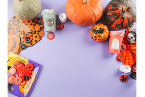 Halloween purple frame background