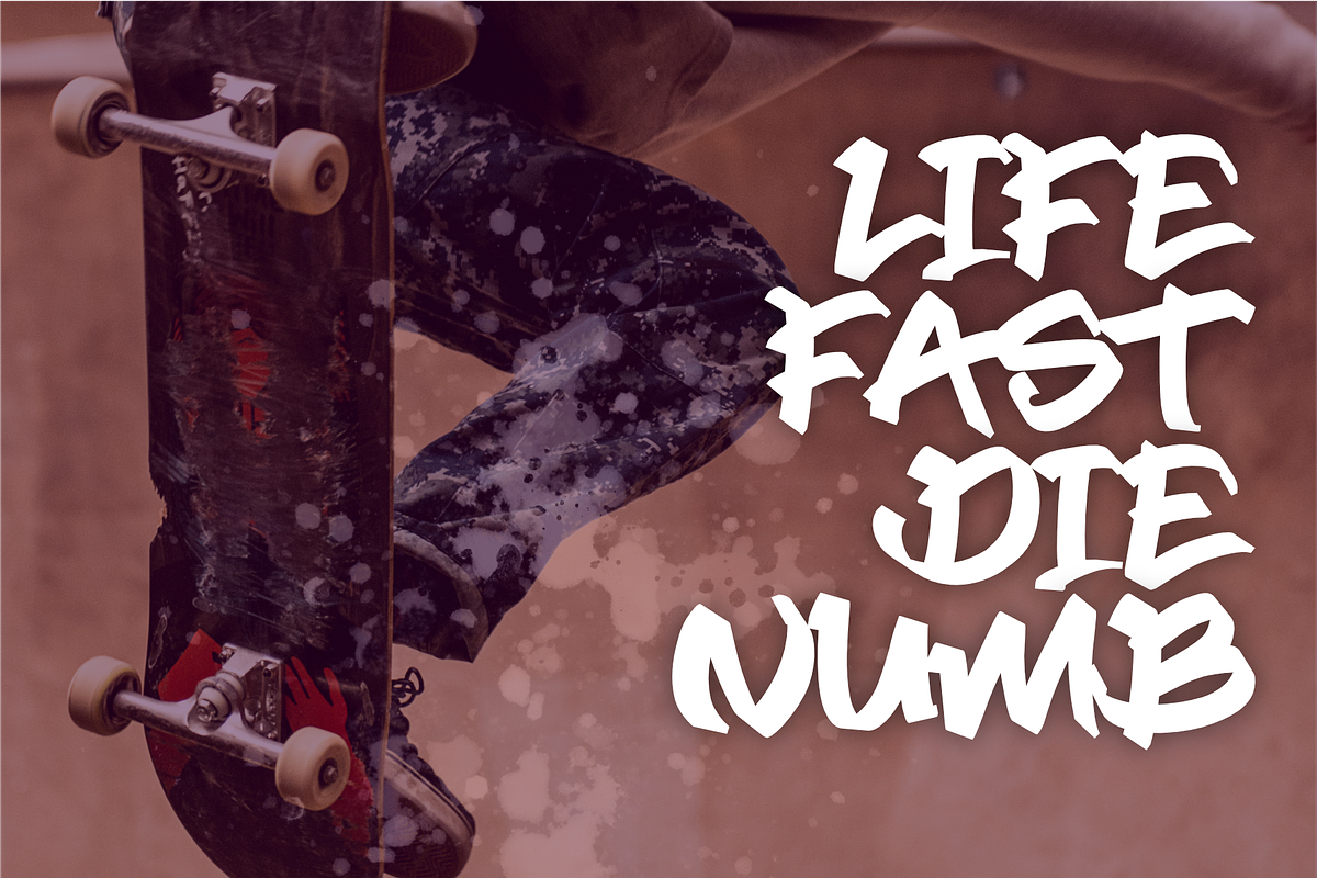 ZKIVARD, a Handwritten Font by Rizenight (Photo 6 of 6)