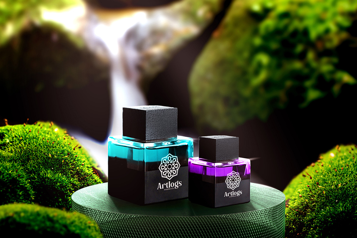 Glass Perfume Bottle Logo Mockup, a Packaging Mockup by Artlogs x Modaldesain (Photo 2 of 3)