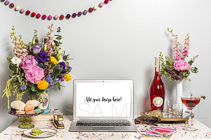 Macbook Styled Mockup #25