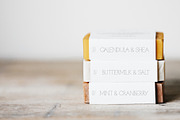 Quinces – A Delicate Display Serif, a Serif Font by Local Desk Designstudio (Thumbnail 2 of 11)