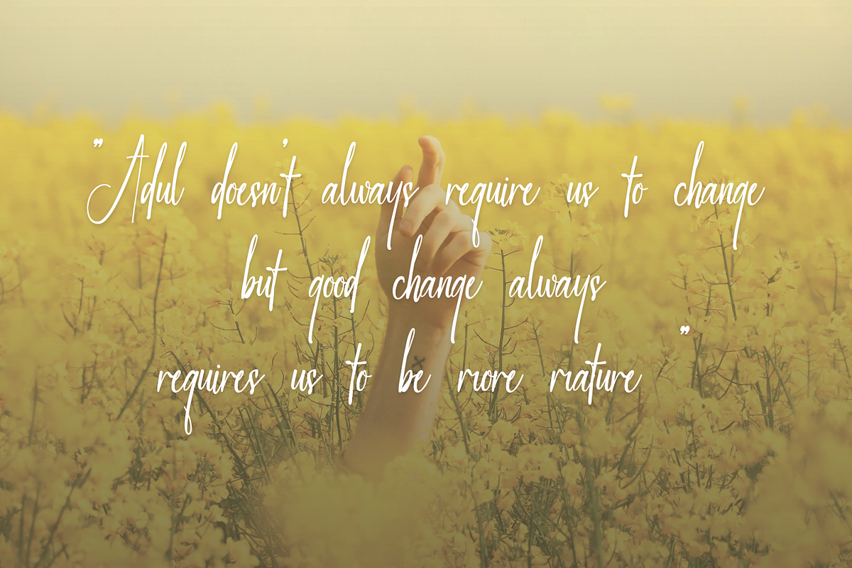 Housttely, a Handwritten Font by Majelis Font (Photo 5 of 8)