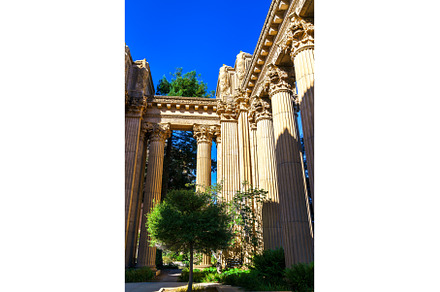 Palace of Fine Arts in San Francisco, an Architecture Photo by Leonid Andronov