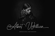 Amsterlusia - Signature Fonts, a Handwritten Font by Bluestype Studio (Thumbnail 5 of 10)